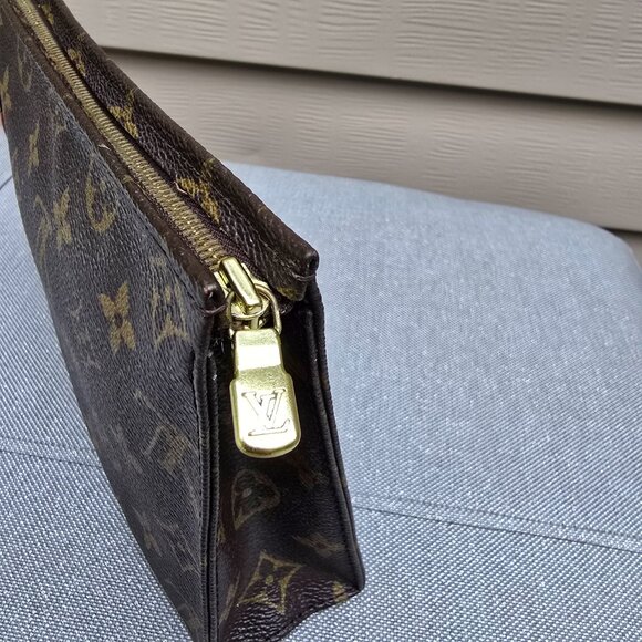 Louis Vuitton Monogram Pochette - Picture 3 of 7